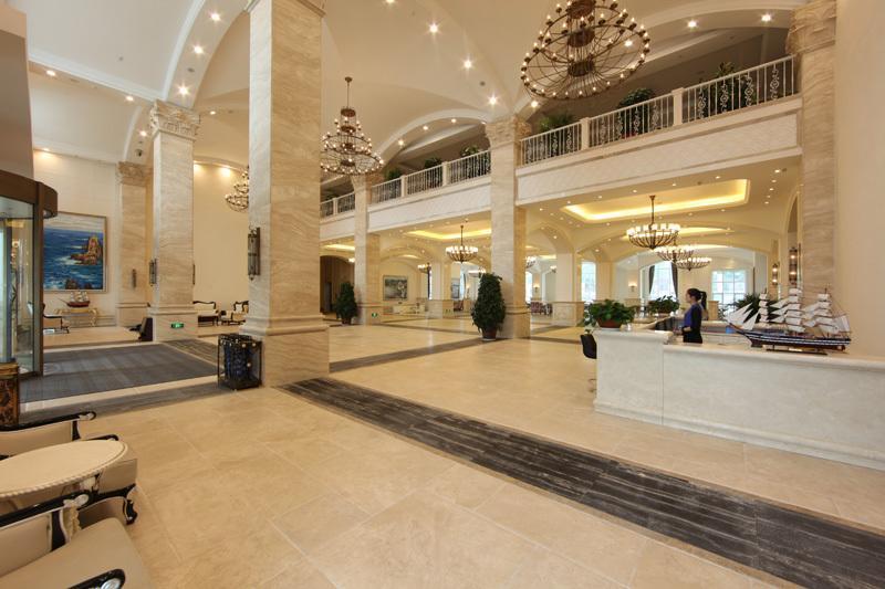Blue Sky Hotel Яньтай Экстерьер фото