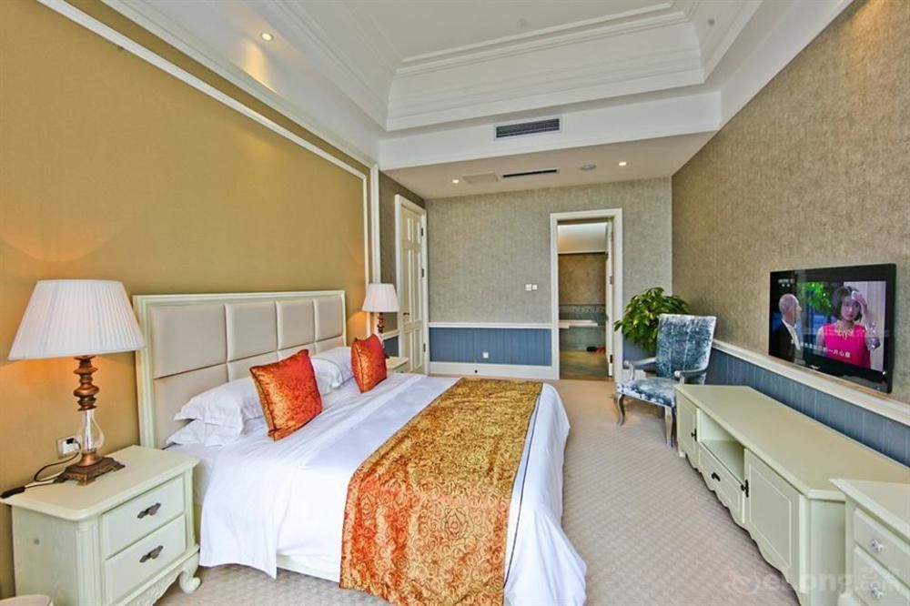 Blue Sky Hotel Яньтай Экстерьер фото