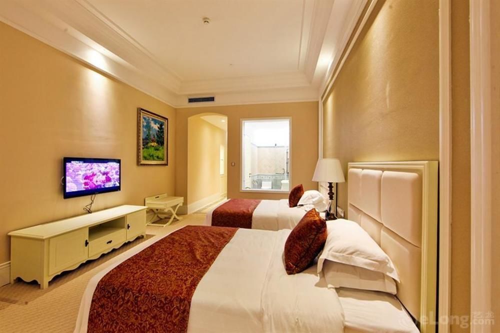 Blue Sky Hotel Яньтай Экстерьер фото
